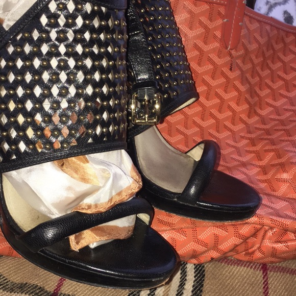 Micheal Kors shoes 7 - Picture 3 of 7